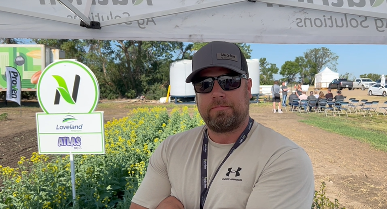 Canadian Grower Impressed by Root Growth with TITAN XC Technology
